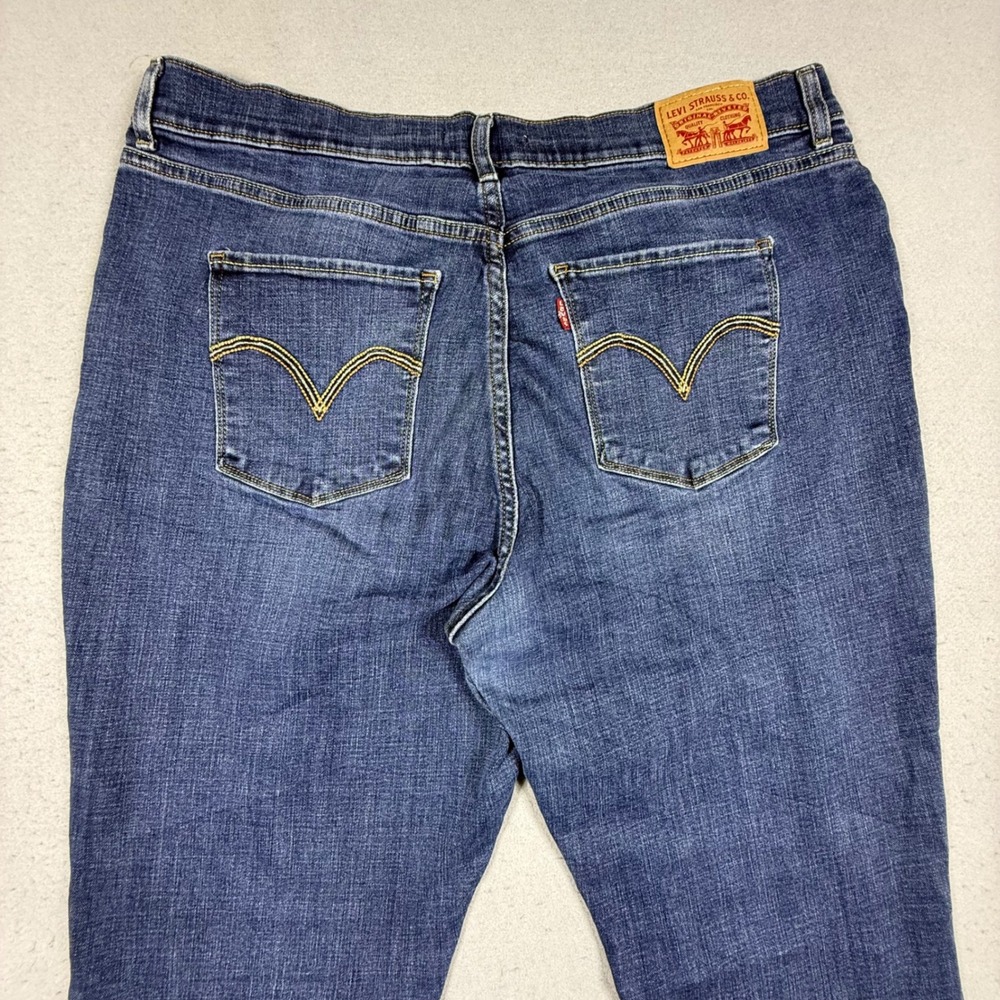 Levis Classic Bootcut Jeans Womens 16S Medium Wash Blue Denim WaterLess - Picture 4 of 11